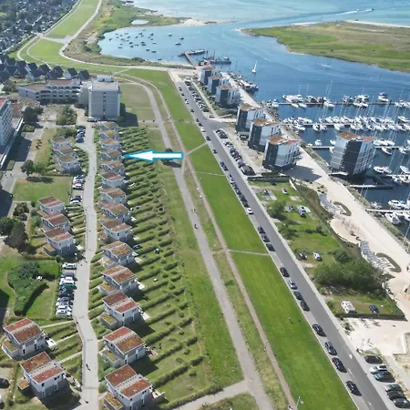 Nyaraló Backbord Marina *